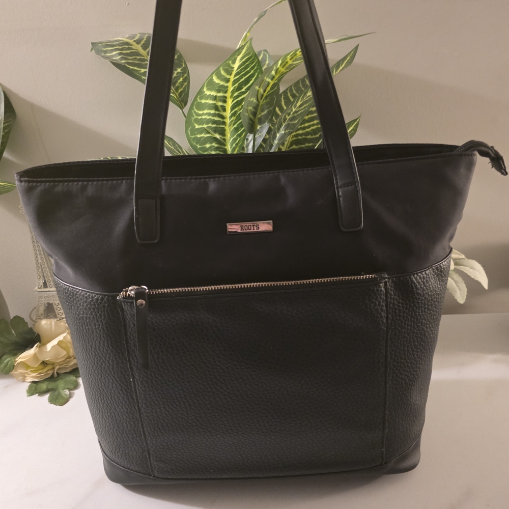 Roots Classic Black Tote Bag